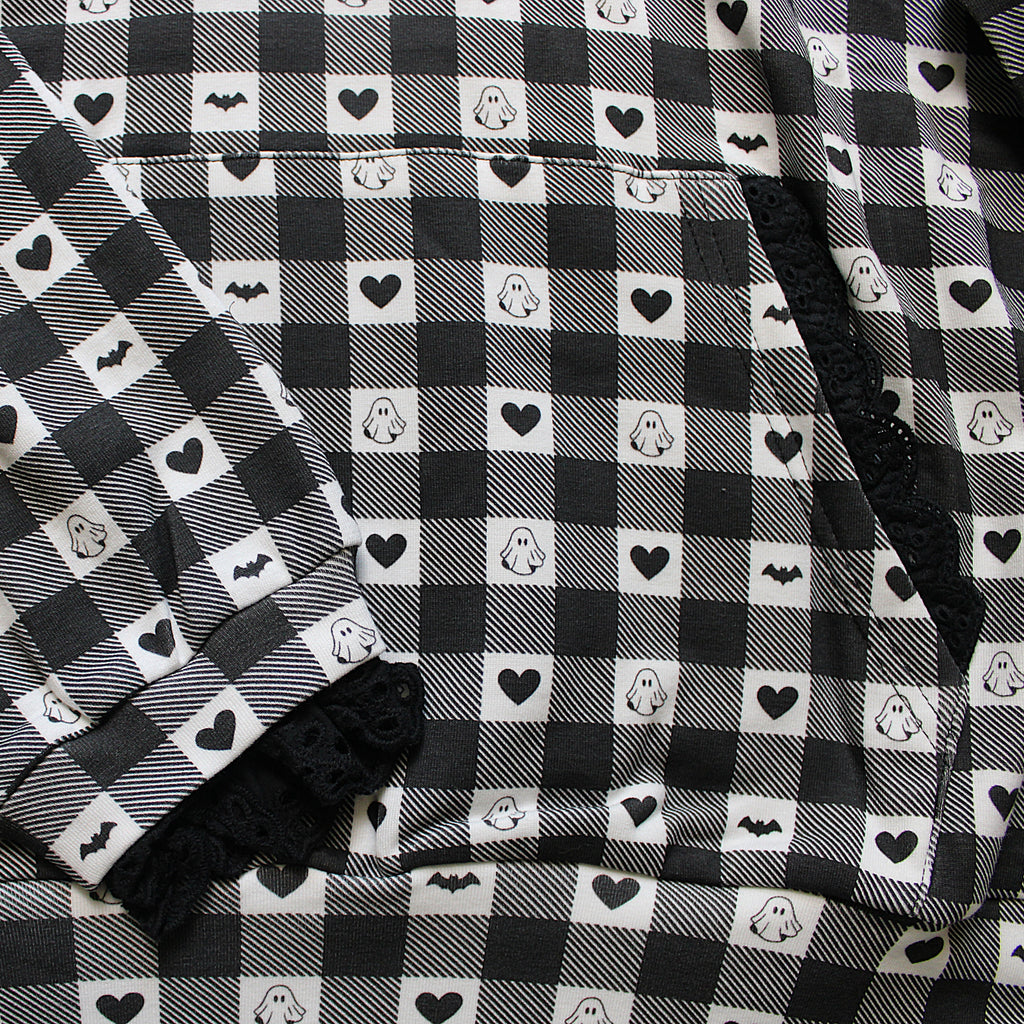 Detailed too cute to spook